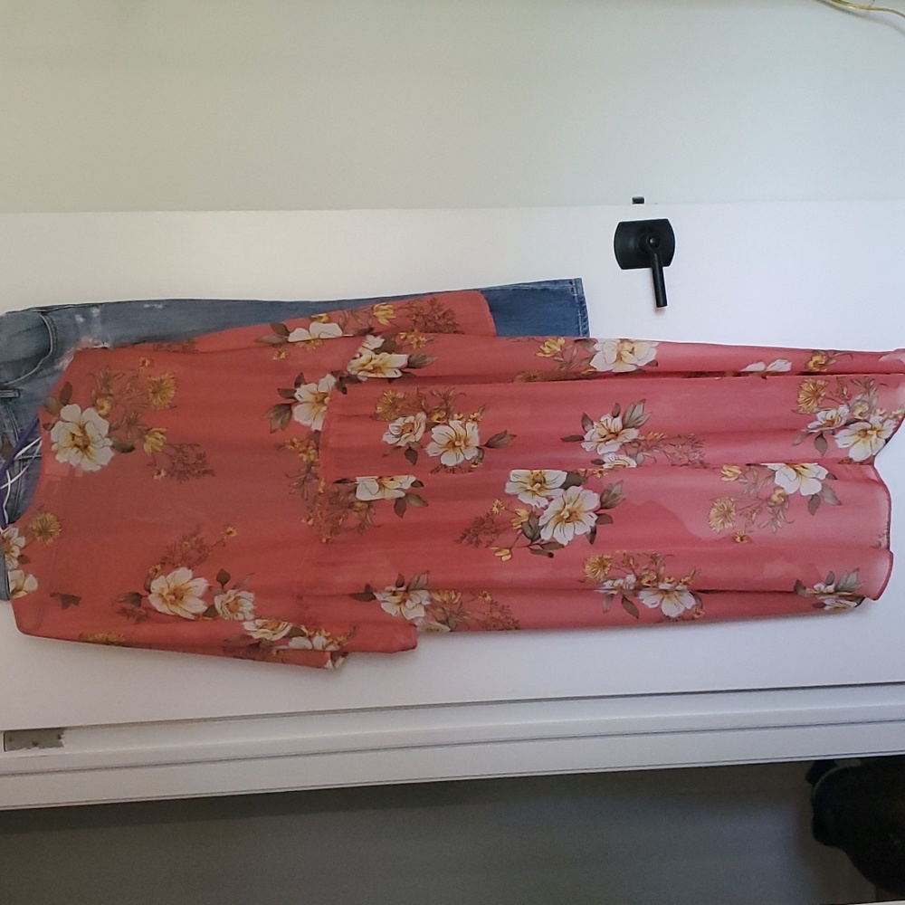 Floral Kimono - Picture 5 of 6